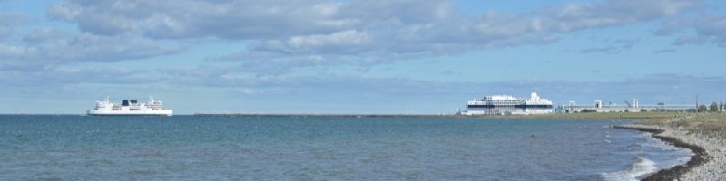 Ferry op zee Puttgarden Rodby